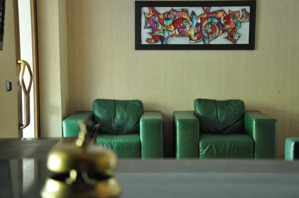 Hotel Fontana Del Re Ariano Irpino Exteriör bild