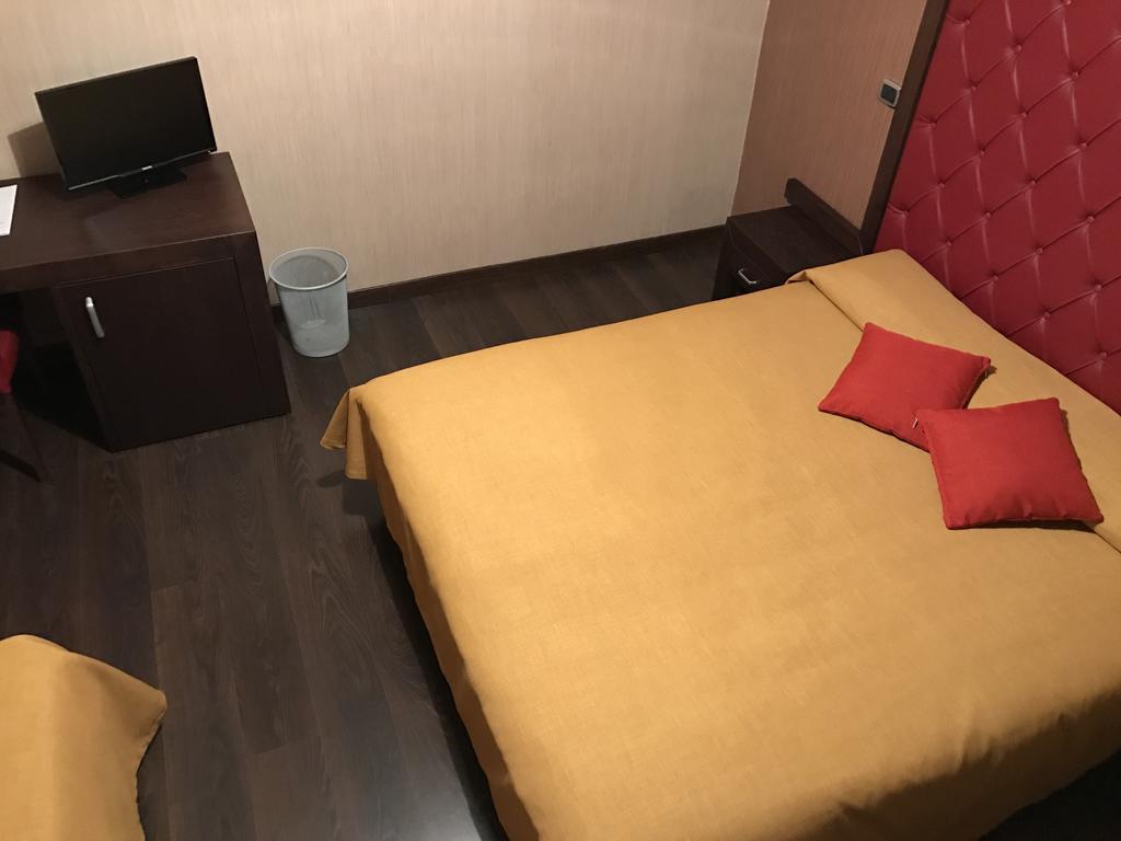 Hotel Fontana Del Re Ariano Irpino Exteriör bild